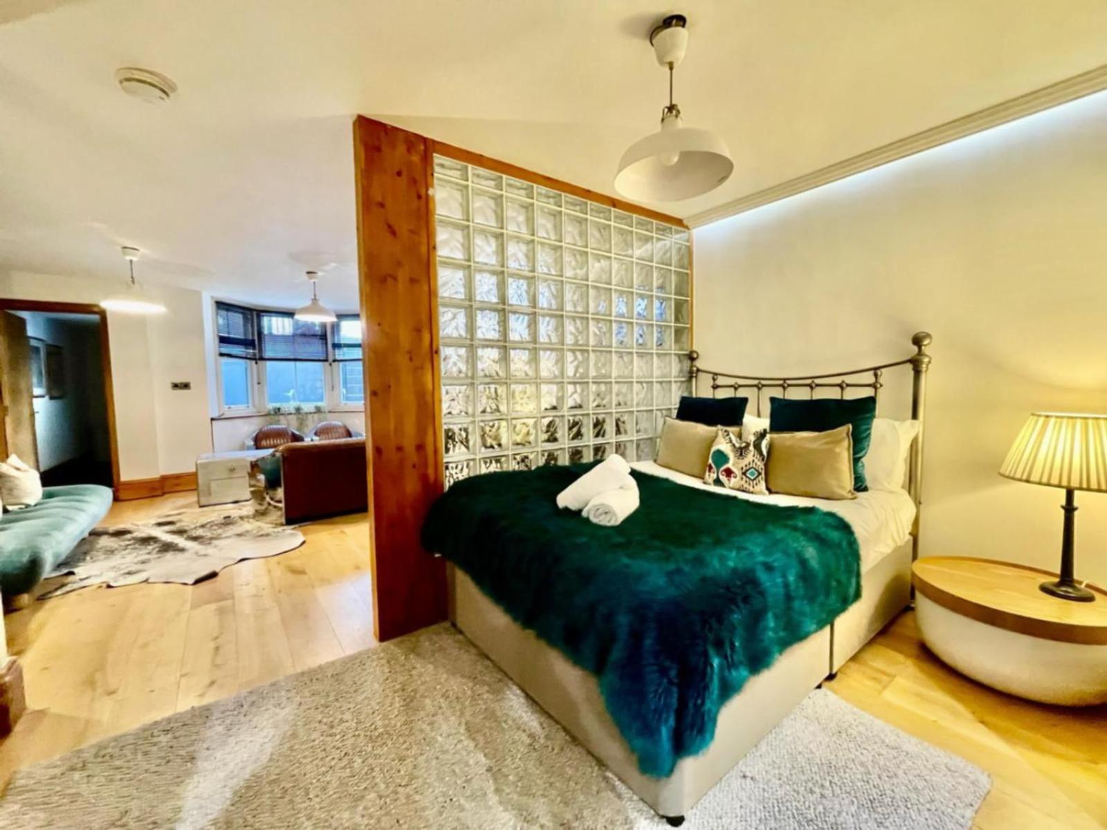 By The Beach Large Central Stylish Studio For 4 Guests Brighton Екстер'єр фото