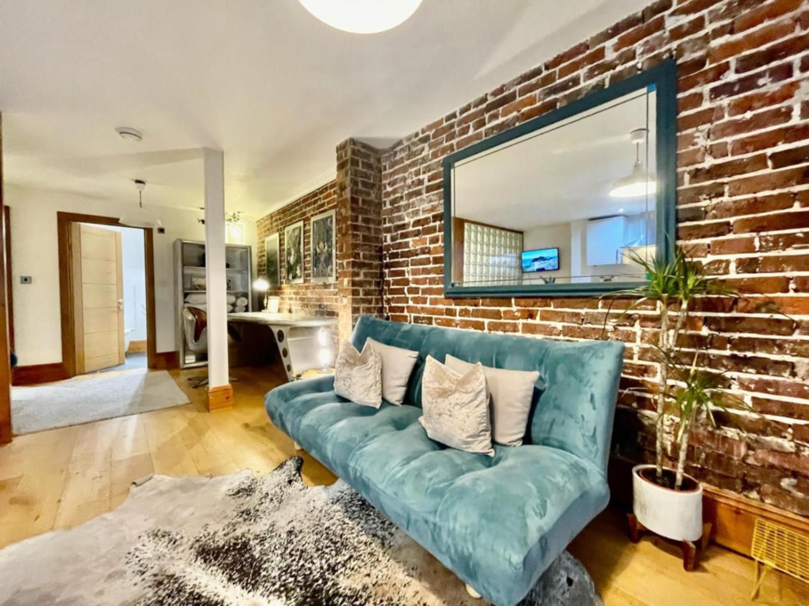 By The Beach Large Central Stylish Studio For 4 Guests Brighton Екстер'єр фото